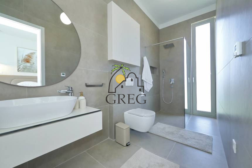 Croatia, North Dalmatia,  - House, for sale