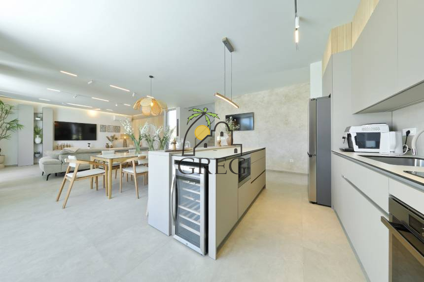 Croatia, North Dalmatia,  - House, for sale