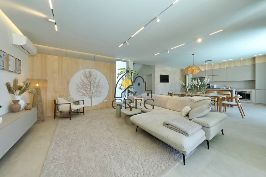 Croatia, North Dalmatia,  - House, for sale