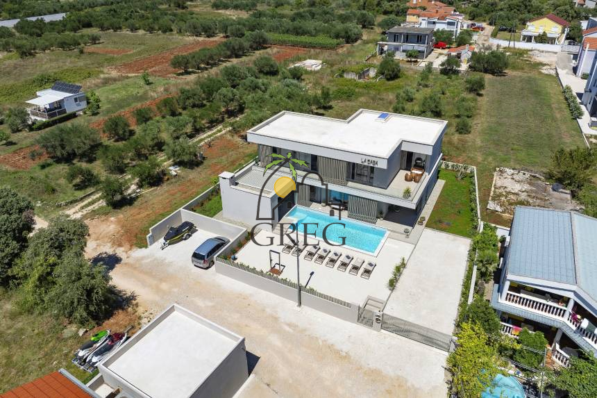 Croatia, North Dalmatia,  - House, for sale
