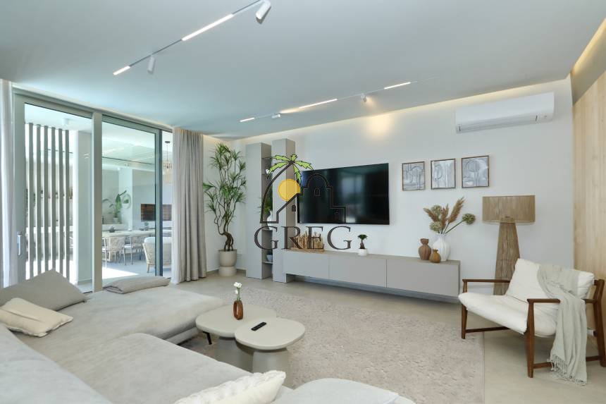 Croatia, North Dalmatia,  - House, for sale