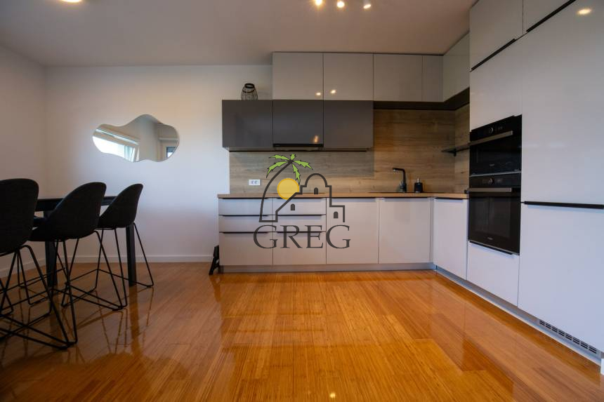 Croatia, North Dalmatia, Zadar - Apartment, for sale