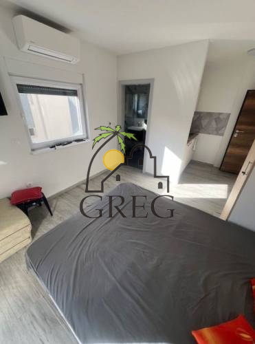 Croatia, Middle Dalmatia, Makarska - Apartment, for sale