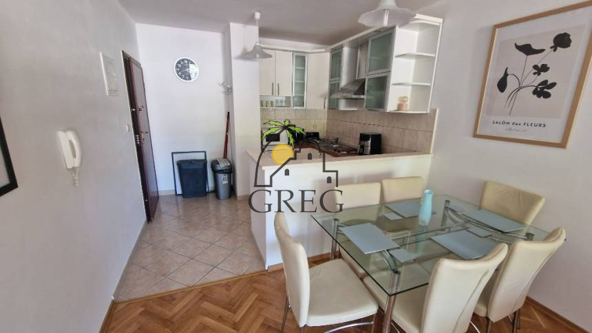 Croatia, Middle Dalmatia, Makarska - Apartment, for sale