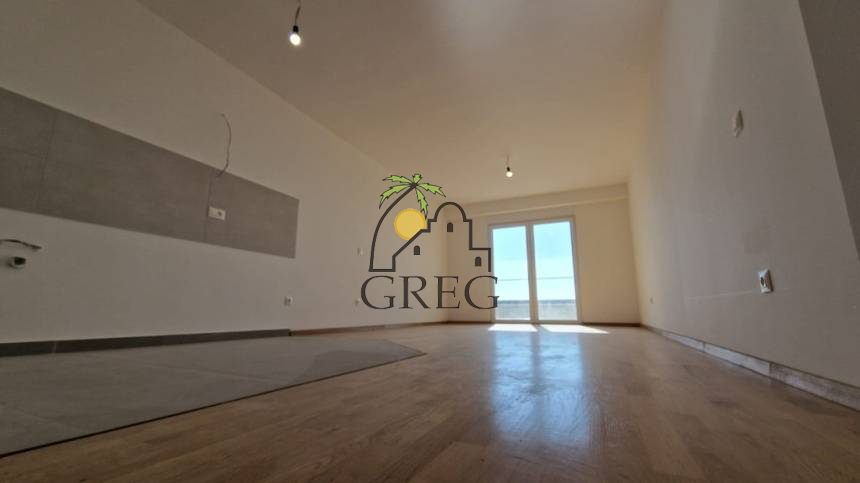 Croatia, Middle Dalmatia, Makarska - Apartment, for sale