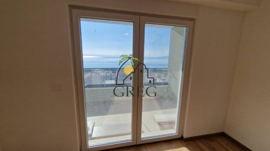 Croatia, Middle Dalmatia, Makarska - Apartment, for sale