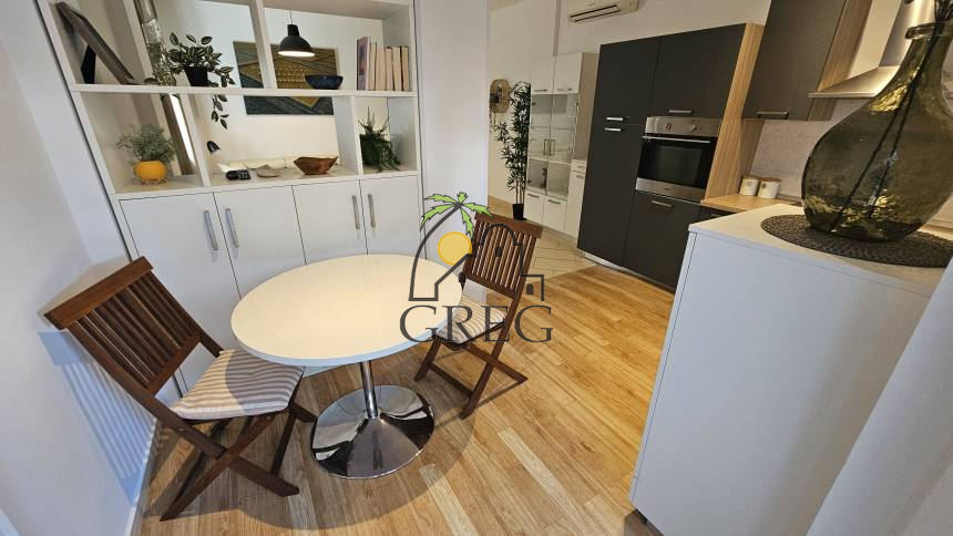 Croatia, Istria Peninsula, Novigrad - Apartment, for sale