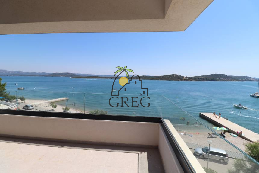 Croatia, Island of Murter, Betina - Apartment, for sale