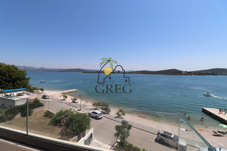 Croatia, Island of Murter, Betina - Apartment, for sale