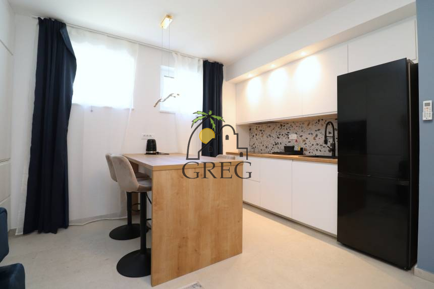 Croatia, Island of Murter, Betina - Apartment, for sale