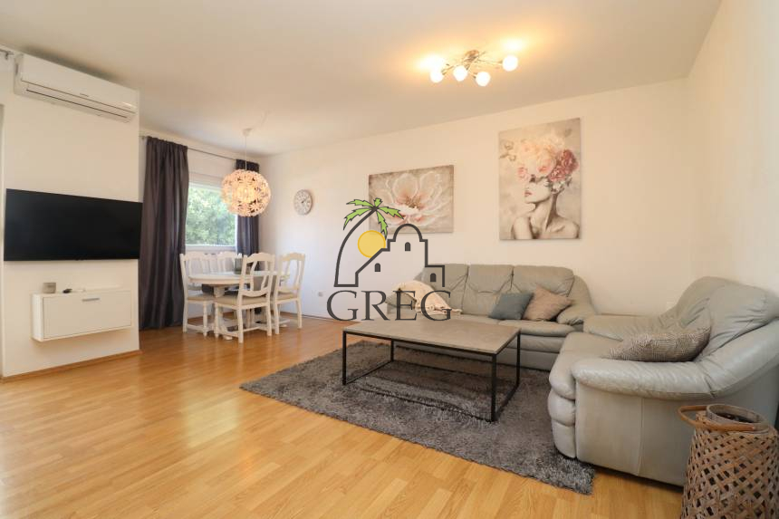 Croatia, North Dalmatia, Srima - Apartment, for sale