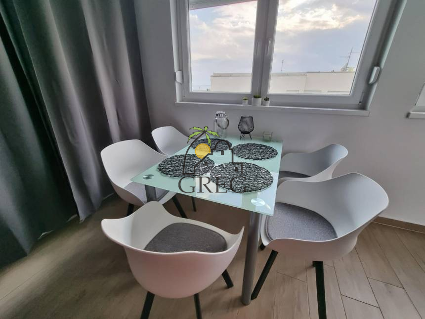 Croatia, Island of Pag, Novalja - Apartment, for sale