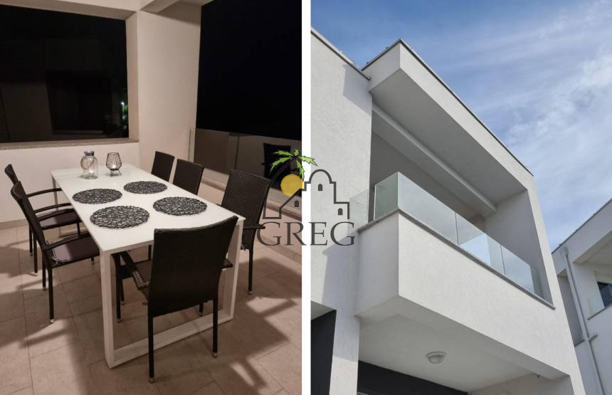 Croatia, Island of Pag, Novalja - Apartment, for sale