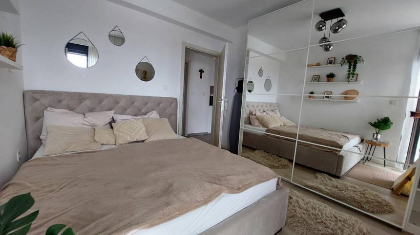 Croatia, Island of Pag, Novalja - Apartment, for sale