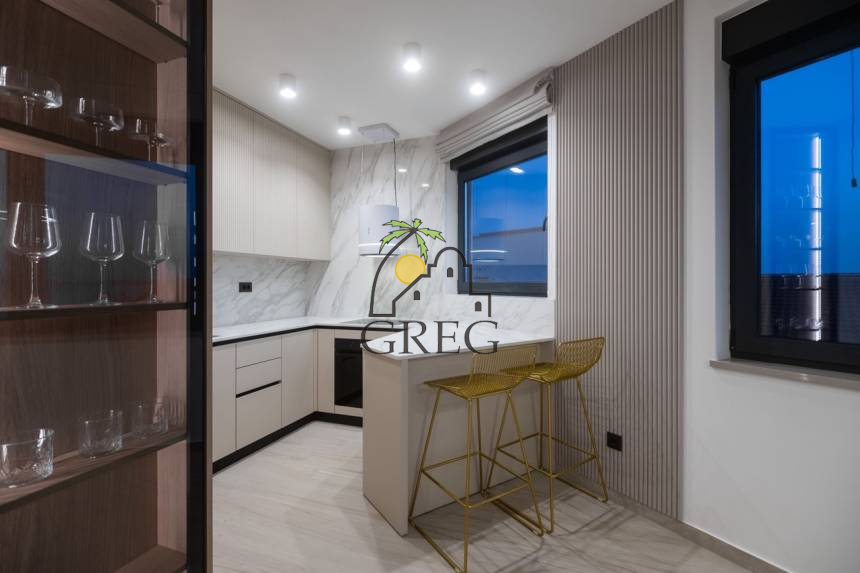 Croatia, North Dalmatia, Petrcane - Apartment, for sale