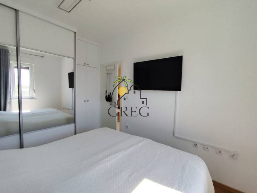 Croatia, North Dalmatia, Vodice - Apartment, for sale