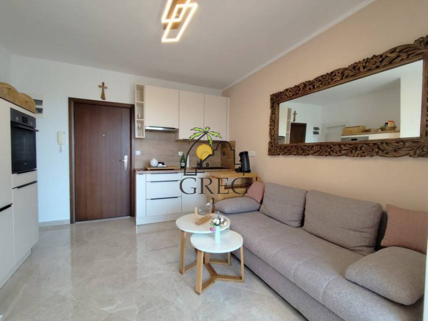 Croatia, North Dalmatia, Vodice - Apartment, for sale