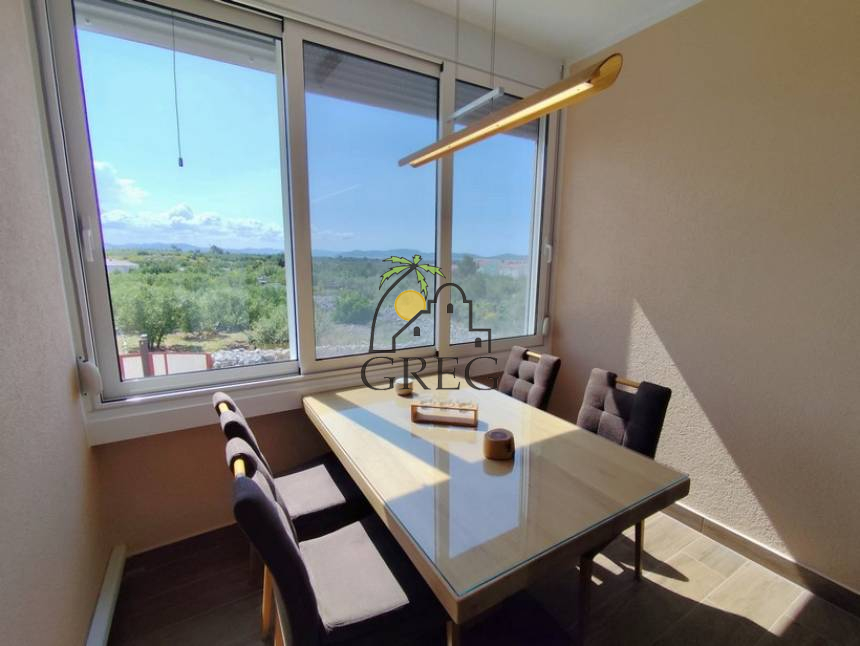 Croatia, North Dalmatia, Vodice - Apartment, for sale