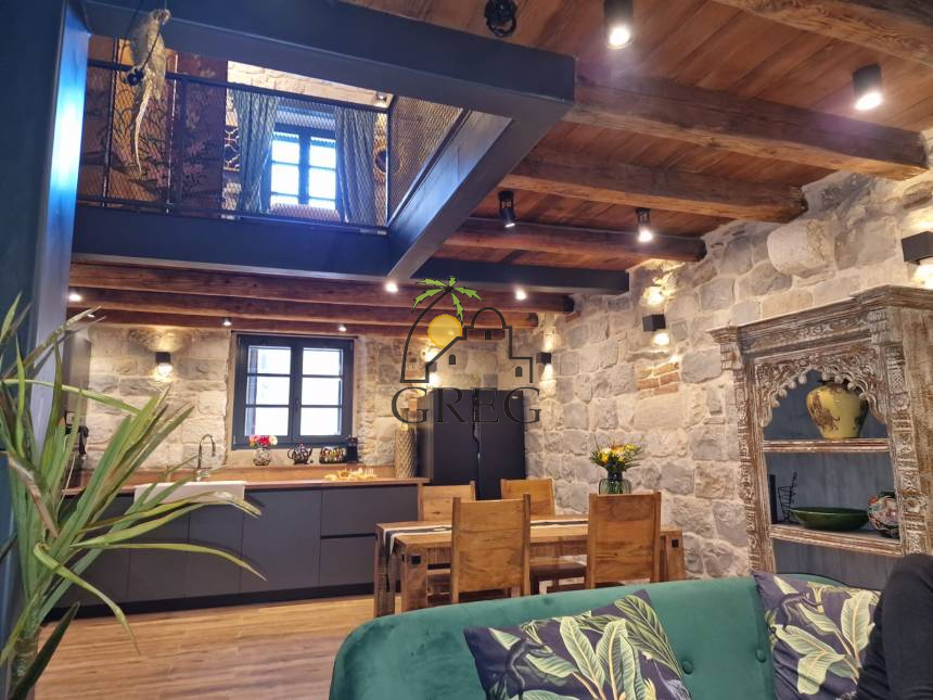 Chorwacja, Dalmacja Środkowa, Kaštel - Dom kamienny, na sprzedaż