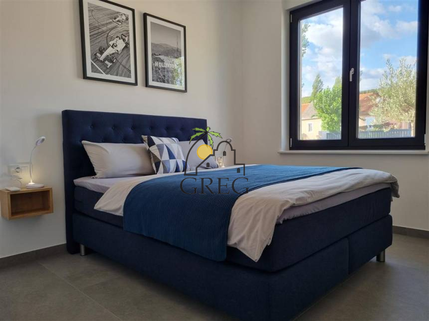 Croatia, Middle Dalmatia, Makarska - House, for sale