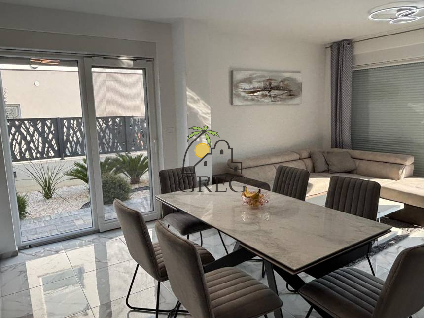 Chorwacja, Dalmacja Północna, Vodice - Bliźniak, na sprzedaż