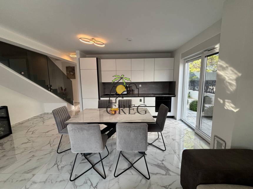 Chorwacja, Dalmacja Północna, Vodice - Bliźniak, na sprzedaż