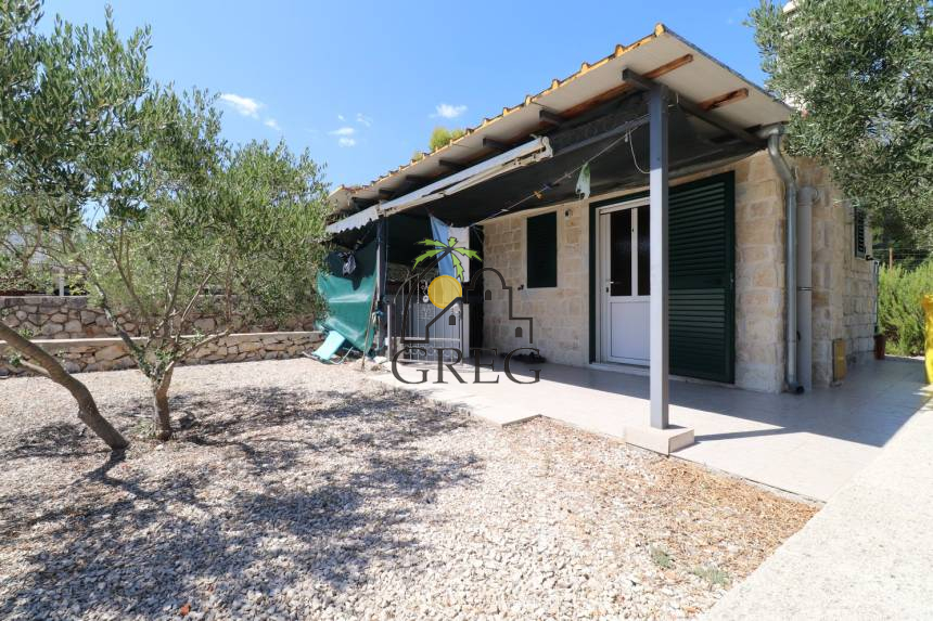 Croatia, North Dalmatia, Pirovac - House, for sale