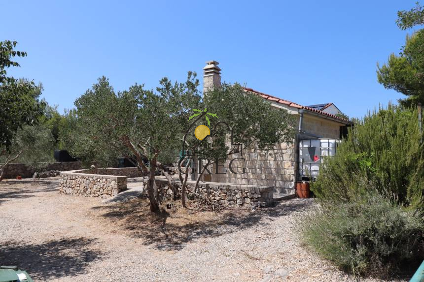 Croatia, North Dalmatia, Pirovac - House, for sale