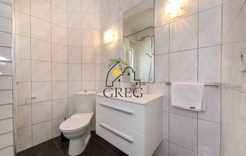 Croatia, North Dalmatia, Vodice - House, for sale