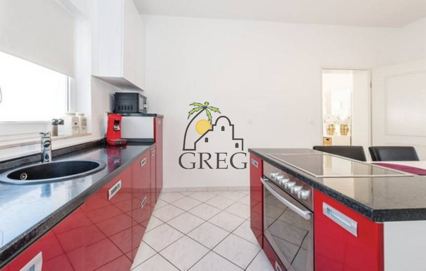 Croatia, North Dalmatia, Vodice - House, for sale