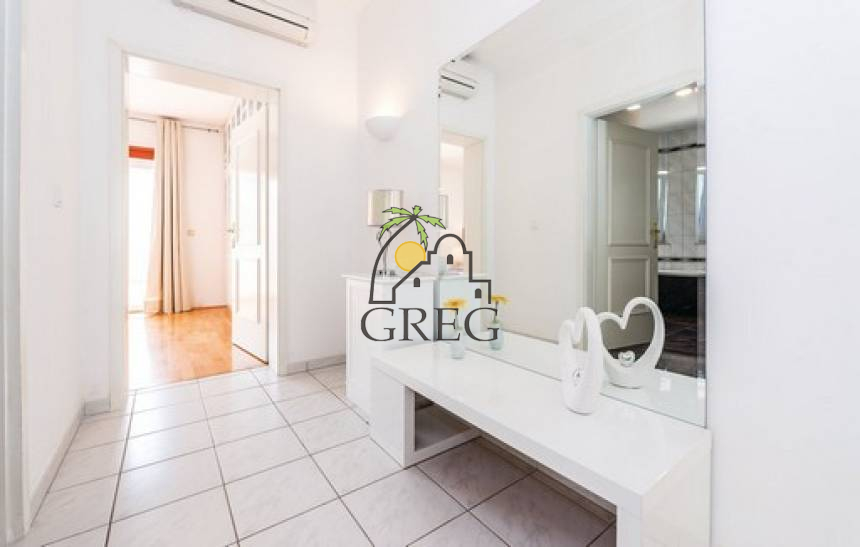 Croatia, North Dalmatia, Vodice - House, for sale