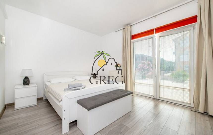 Croatia, North Dalmatia, Vodice - House, for sale