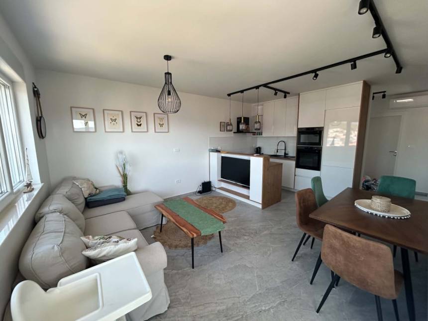 Chorwacja, Wyspa Ciovo,  - Apartament, na sprzedaż