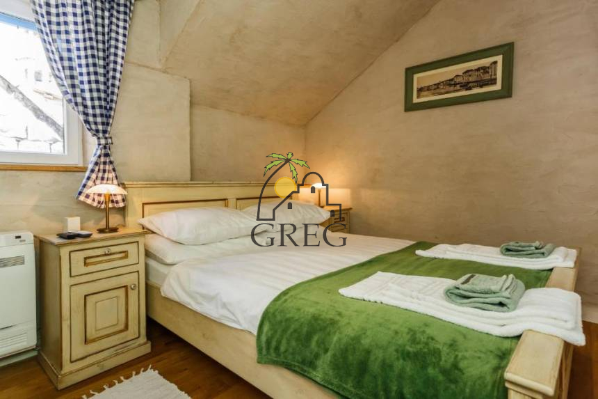 Croatia, Middle Dalmatia, Kaštel - Apartment, for sale