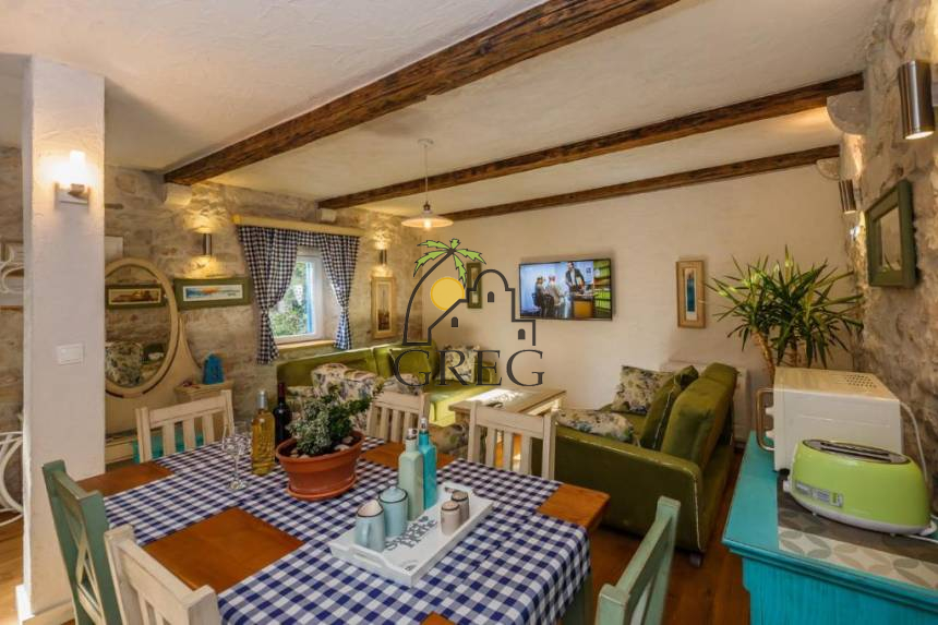 Croatia, Middle Dalmatia, Kaštel - Apartment, for sale