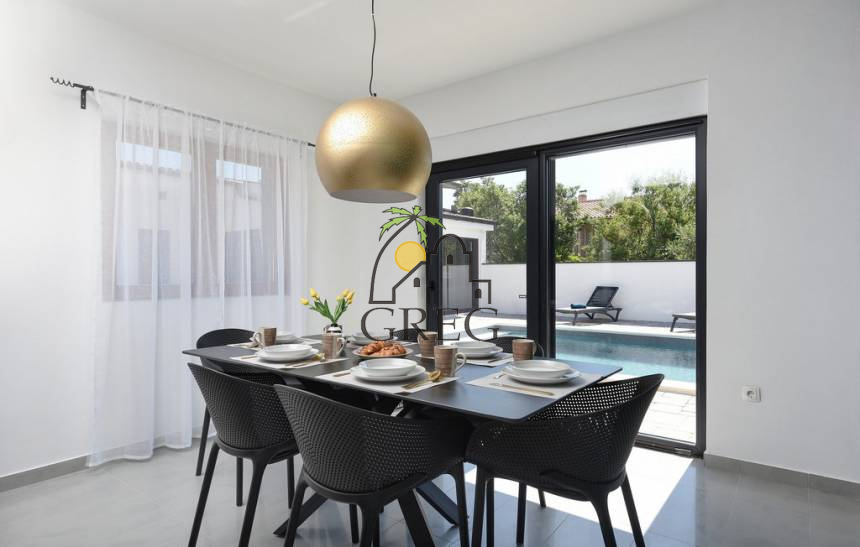 Croatia, North Dalmatia, Maslenica - House, for sale