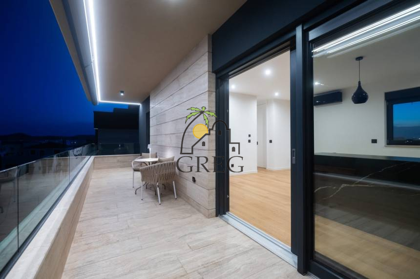 Croatia, North Dalmatia, Sukošan - Apartment, for sale
