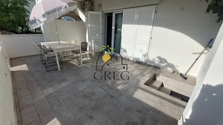 Croatia, Pag Island, Stara Novalija - Apartment, for sale