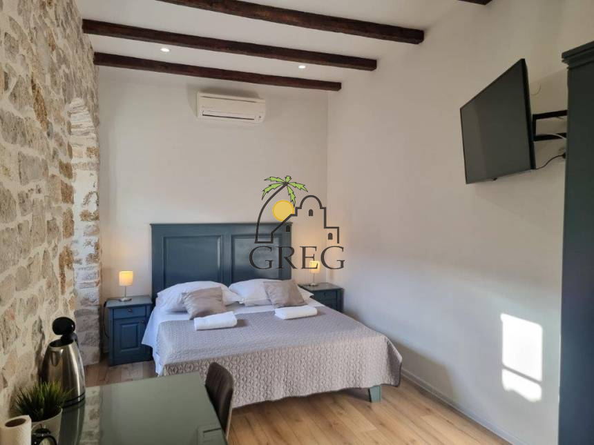 Chorwacja, Dalmacja Północna, Šibenik  - Dom kamienny, na sprzedaż