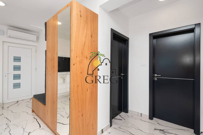 Chorwacja, Dalmacja Północna, Srima - Apartament, na sprzedaż