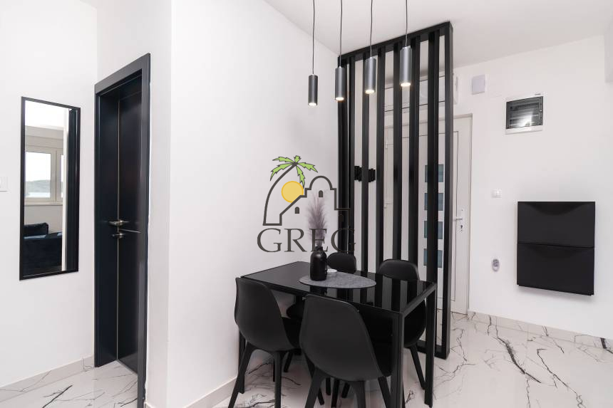 Croatia, North Dalmatia, Srima - Apartment, for sale