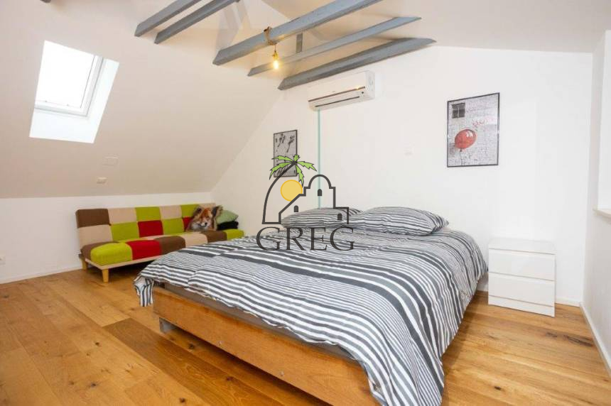 Chorwacja, Dalmacja Środkowa, Split - Szeregowiec, na sprzedaż