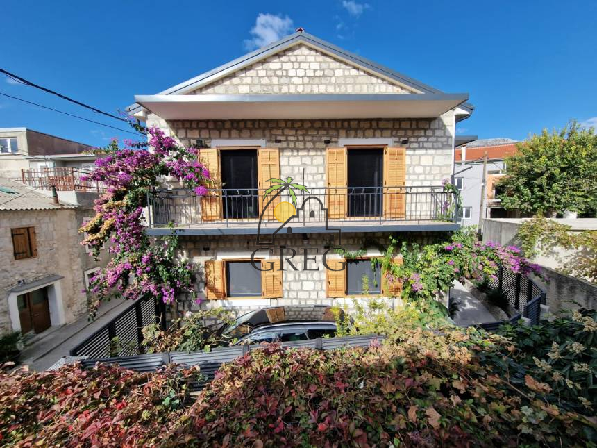 Croatia, Middle Dalmatia, Kaštel - House, for sale