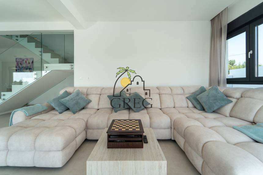 Croatia, North Dalmatia, Maslenica - House, for sale