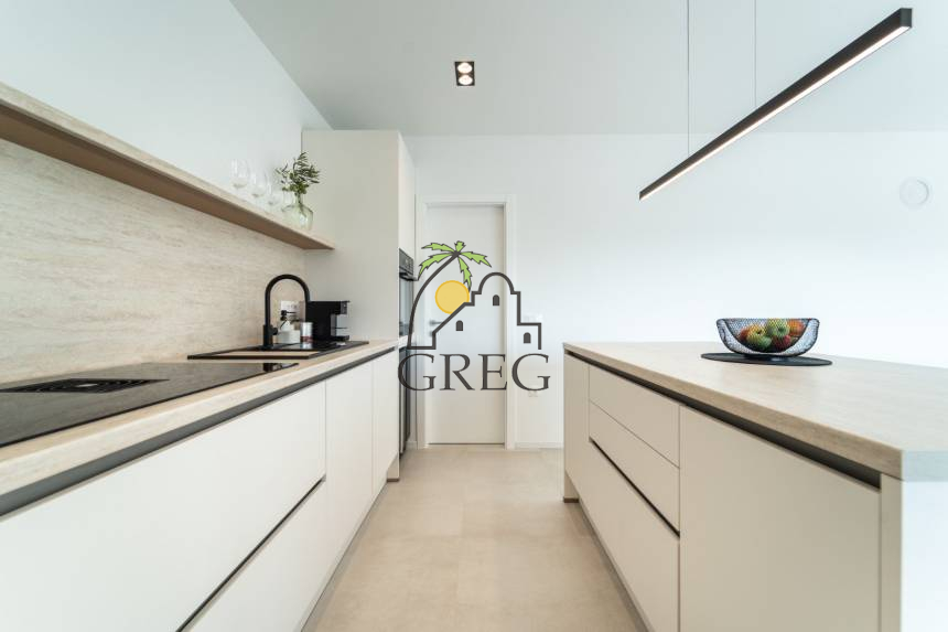 Croatia, North Dalmatia, Maslenica - House, for sale