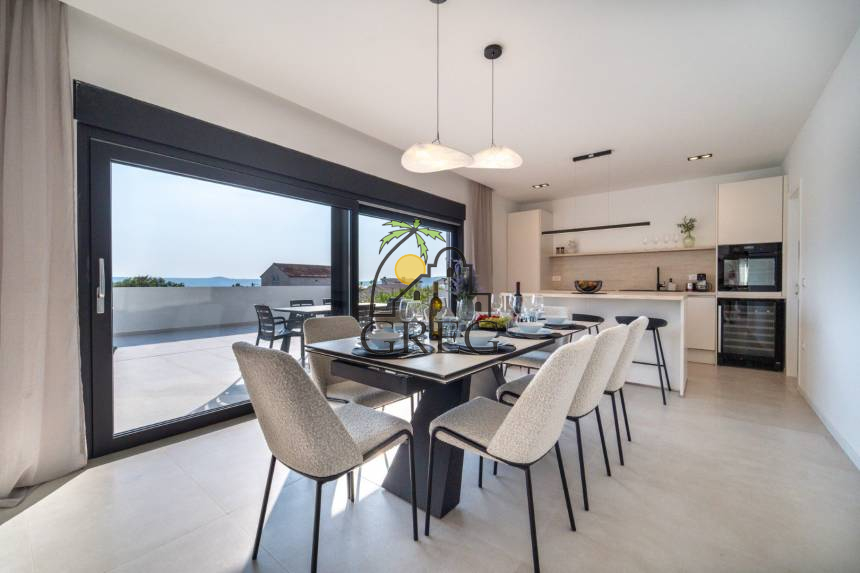 Croatia, North Dalmatia, Maslenica - House, for sale