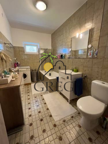 Croatia, North Dalmatia, Karin - House, for sale