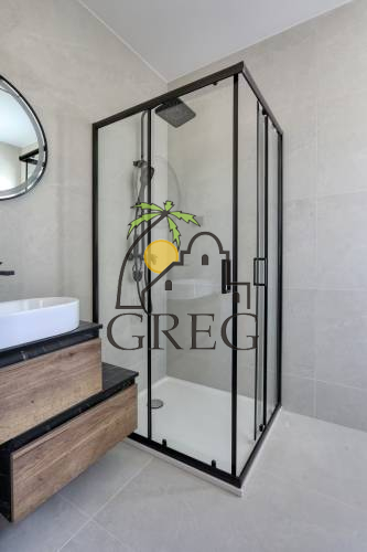 Croatia, North Dalmatia, Privlaka - Apartment, for sale