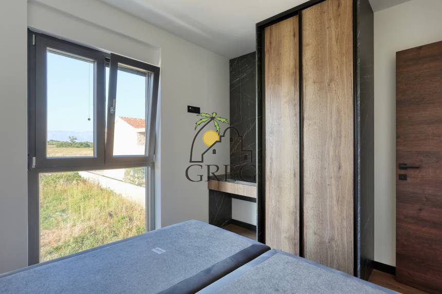 Croatia, North Dalmatia, Privlaka - Apartment, for sale