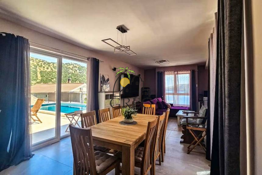 Chorwacja, Dalmacja Środkowa,  - Dom, na sprzedaż